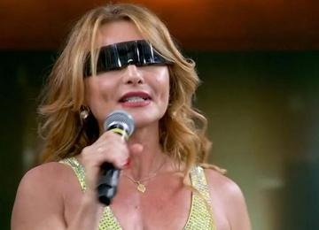 Motivo que levou Rita Guedes a usar óculos escuros no 'Domingão' surpreende