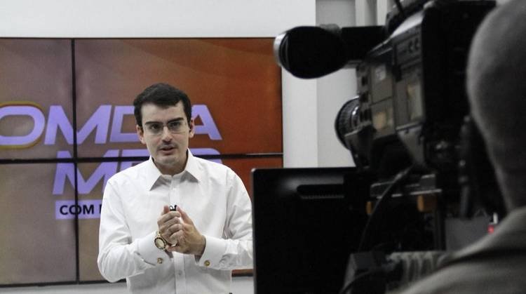 Dudu Camargo vive impasse delicado fora do confinamento de 