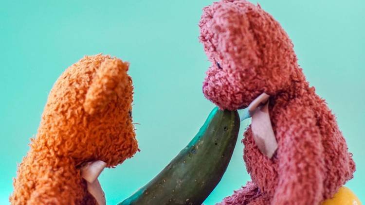 Por que mulheres fazem sexo oral mesmo quando não sentem prazer?