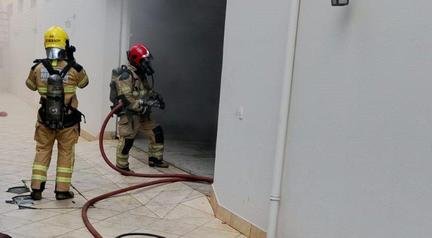 Inc�ndio atinge f�brica de colch�es na Grande BH