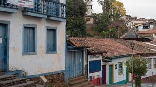 Qual a melhor cidade do Trem Vit�ria-Minas para se hospedar?
