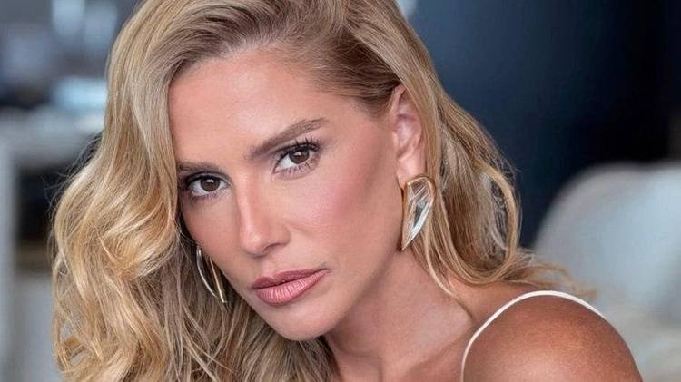 Deborah Secco