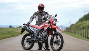 Honda lan�a vers�o especial da XR300L Tornado