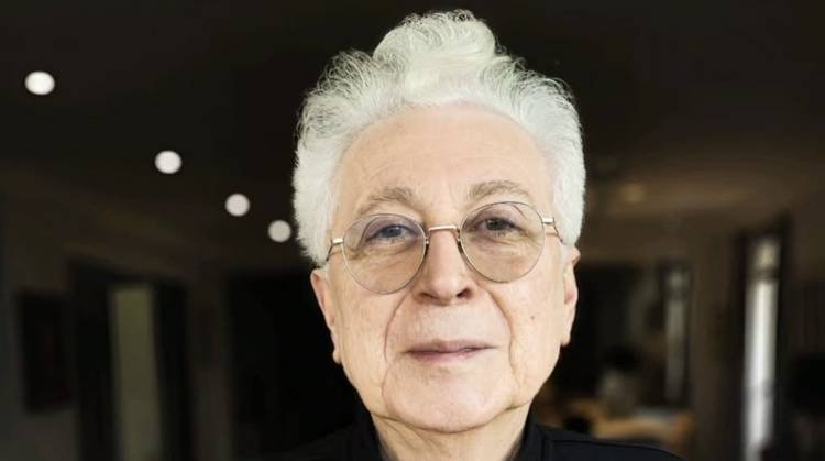 Aguinaldo Silva retorna ao teatro e segue influente na TV