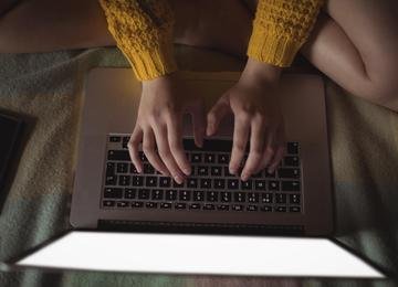 Curiosidade, prazer ou fuga? O que leva alguém a assistir pornografia